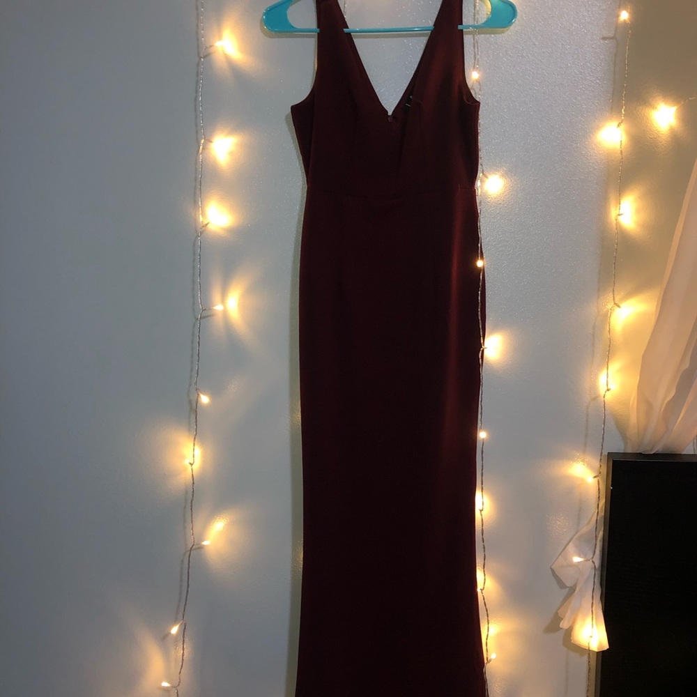 Tight burgundy/wine dress